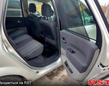 Рено Сценик, объемом двигателя 1.6 л и пробегом 170 тыс. км за 5500 $, фото 4 на Automoto.ua