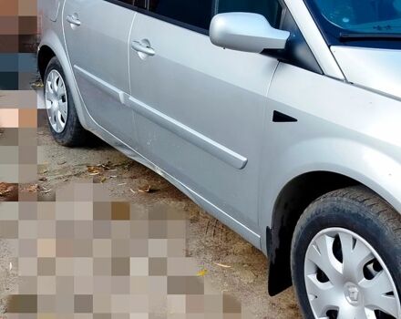 Рено Сценик, объемом двигателя 1.6 л и пробегом 239 тыс. км за 5750 $, фото 4 на Automoto.ua