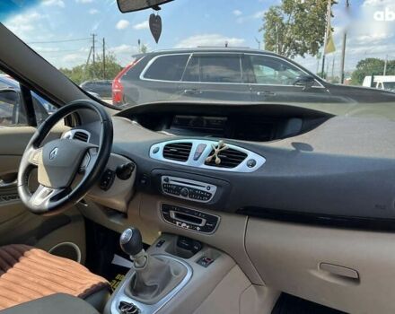 Рено Сценик, объемом двигателя 1.9 л и пробегом 353 тыс. км за 6500 $, фото 22 на Automoto.ua