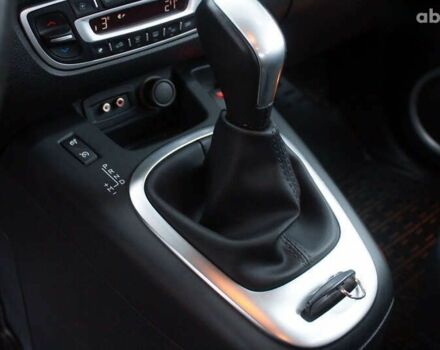 Рено Сценик, объемом двигателя 2 л и пробегом 130 тыс. км за 8200 $, фото 24 на Automoto.ua