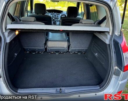 Рено Сценик, объемом двигателя 1.6 л и пробегом 239 тыс. км за 6800 $, фото 7 на Automoto.ua