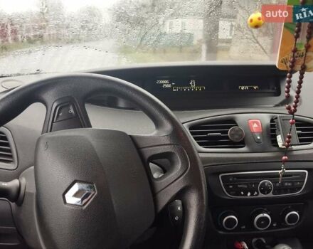 Рено Сценик, объемом двигателя 1.5 л и пробегом 238 тыс. км за 7000 $, фото 9 на Automoto.ua