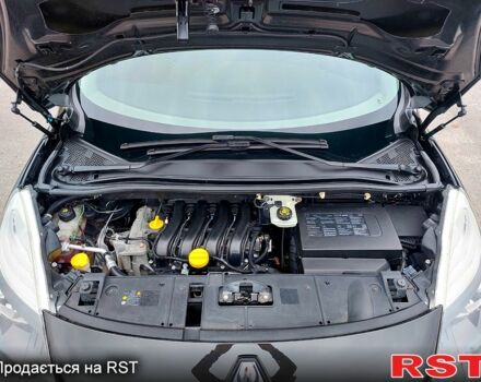 Рено Сценик, объемом двигателя 1.6 л и пробегом 189 тыс. км за 8100 $, фото 12 на Automoto.ua