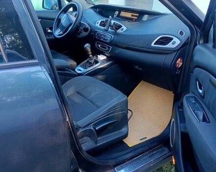 Рено Сценик, объемом двигателя 1.5 л и пробегом 270 тыс. км за 6300 $, фото 1 на Automoto.ua