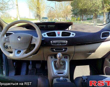 Рено Сценик, объемом двигателя 15 л и пробегом 215 тыс. км за 6800 $, фото 4 на Automoto.ua