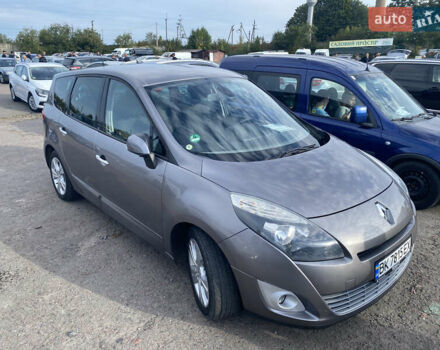 Рено Сценик, объемом двигателя 1.87 л и пробегом 200 тыс. км за 7500 $, фото 4 на Automoto.ua