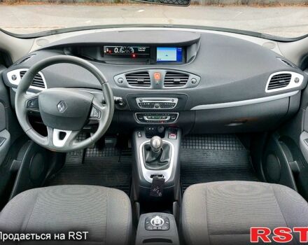 Рено Сценик, объемом двигателя 1.6 л и пробегом 189 тыс. км за 8100 $, фото 10 на Automoto.ua