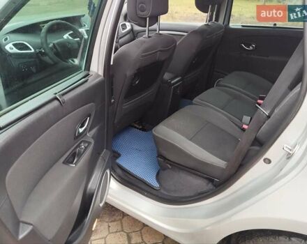 Рено Сценик, объемом двигателя 1.5 л и пробегом 277 тыс. км за 5950 $, фото 9 на Automoto.ua