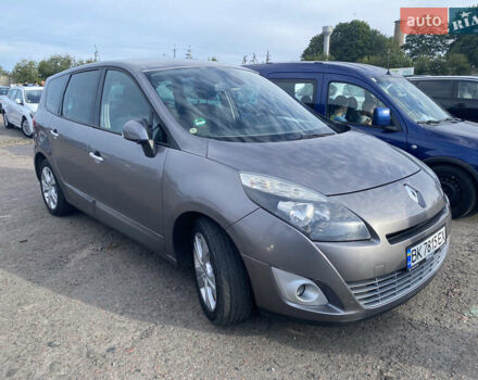 Рено Сценик, объемом двигателя 1.87 л и пробегом 200 тыс. км за 7500 $, фото 5 на Automoto.ua
