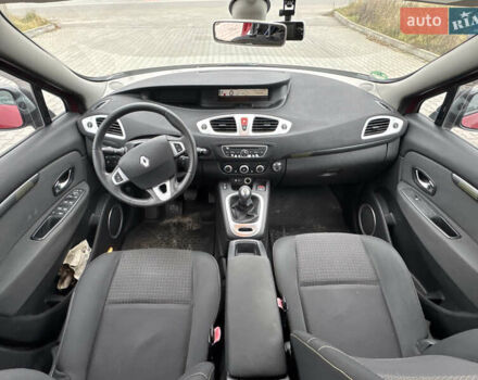 Рено Сценик, объемом двигателя 1.5 л и пробегом 180 тыс. км за 7900 $, фото 10 на Automoto.ua