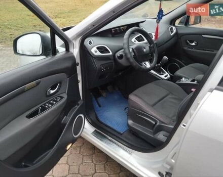 Рено Сценик, объемом двигателя 1.5 л и пробегом 277 тыс. км за 5950 $, фото 8 на Automoto.ua