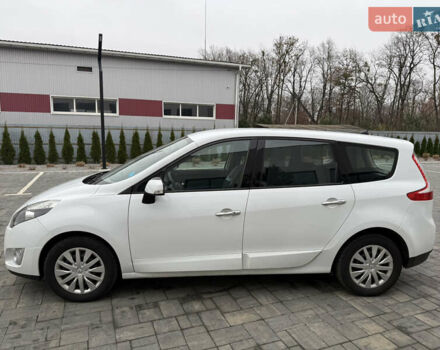 Рено Сценик, объемом двигателя 1.5 л и пробегом 257 тыс. км за 6999 $, фото 15 на Automoto.ua