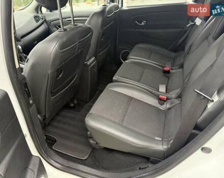 Рено Сценик, объемом двигателя 1.5 л и пробегом 257 тыс. км за 6999 $, фото 20 на Automoto.ua