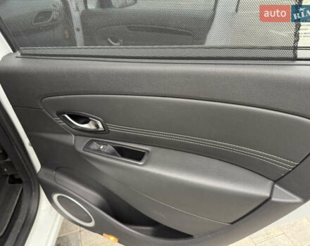 Рено Сценик, объемом двигателя 1.5 л и пробегом 257 тыс. км за 6999 $, фото 39 на Automoto.ua