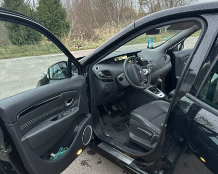 Рено Сценик 2011 в Ровно на Automoto.ua Рено Сценик, объемом двигателя 1.4 л и пробегом 146 тыс. км за 6300 $, фото 10 на Automoto.ua