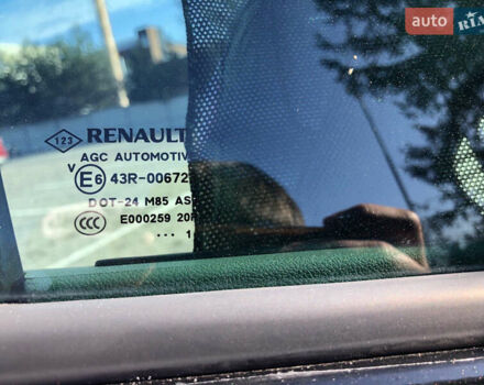 Рено Сценик, объемом двигателя 1.6 л и пробегом 248 тыс. км за 8300 $, фото 56 на Automoto.ua