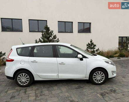 Рено Сценик, объемом двигателя 1.5 л и пробегом 257 тыс. км за 6999 $, фото 6 на Automoto.ua