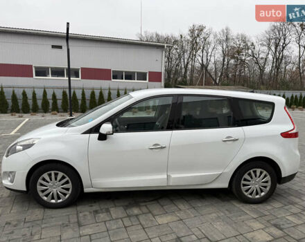 Рено Сценик, объемом двигателя 1.5 л и пробегом 257 тыс. км за 6999 $, фото 16 на Automoto.ua