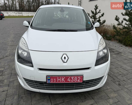Рено Сценик, объемом двигателя 1.5 л и пробегом 257 тыс. км за 6999 $, фото 3 на Automoto.ua