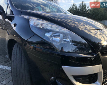 Рено Сценик, объемом двигателя 1.6 л и пробегом 248 тыс. км за 8300 $, фото 4 на Automoto.ua