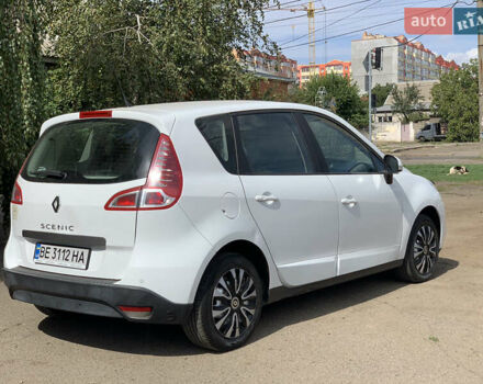 Рено Сценик, объемом двигателя 2 л и пробегом 253 тыс. км за 8100 $, фото 4 на Automoto.ua