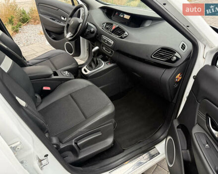 Рено Сценик, объемом двигателя 1.5 л и пробегом 257 тыс. км за 6999 $, фото 24 на Automoto.ua