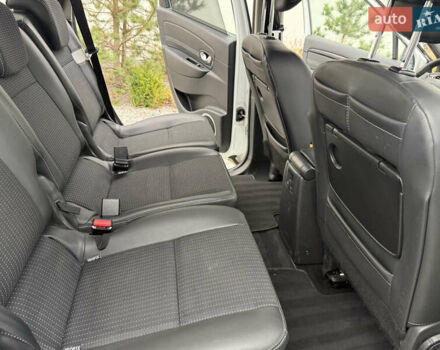 Рено Сценик, объемом двигателя 1.5 л и пробегом 257 тыс. км за 6999 $, фото 35 на Automoto.ua