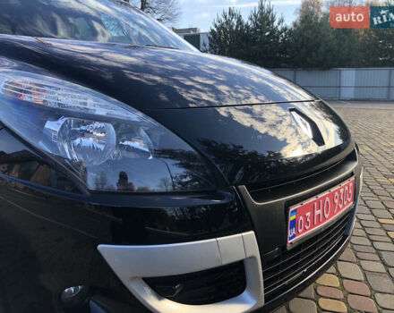Рено Сценик, объемом двигателя 1.6 л и пробегом 248 тыс. км за 8300 $, фото 5 на Automoto.ua