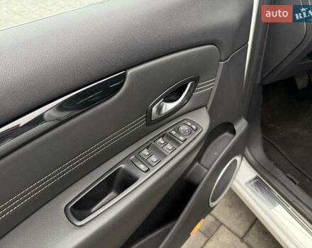 Рено Сценик, объемом двигателя 1.5 л и пробегом 257 тыс. км за 6999 $, фото 18 на Automoto.ua