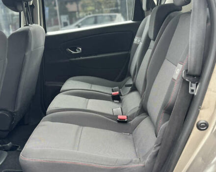 Рено Сценік 2012 у Вінниці на Automoto.ua Рено Сценік, об'ємом двигуна 1.5 л та пробігом 206 тис. км за 8400 $, фото 30 на Automoto.ua