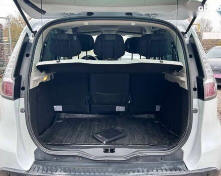 Рено Сценик, объемом двигателя 0 л и пробегом 292 тыс. км за 7800 $, фото 25 на Automoto.ua