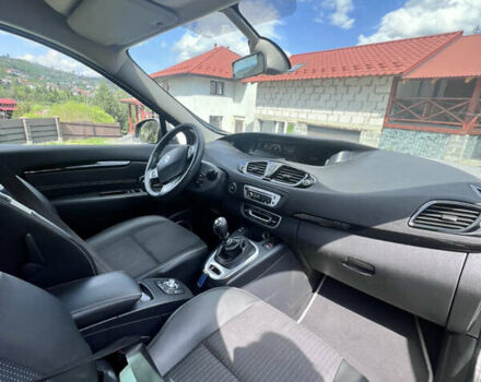 Рено Сценик, объемом двигателя 1.6 л и пробегом 241 тыс. км за 9000 $, фото 10 на Automoto.ua