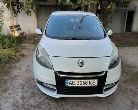 Рено Сценик, объемом двигателя 1.46 л и пробегом 275 тыс. км за 7299 $, фото 2 на Automoto.ua