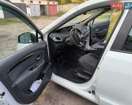 Рено Сценик, объемом двигателя 1.46 л и пробегом 275 тыс. км за 7299 $, фото 8 на Automoto.ua