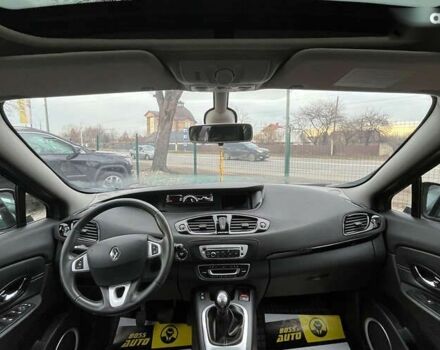 Рено Сценик, объемом двигателя 1.5 л и пробегом 226 тыс. км за 8900 $, фото 9 на Automoto.ua