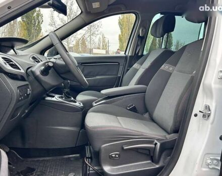 Рено Сценик, объемом двигателя 0 л и пробегом 292 тыс. км за 7800 $, фото 12 на Automoto.ua