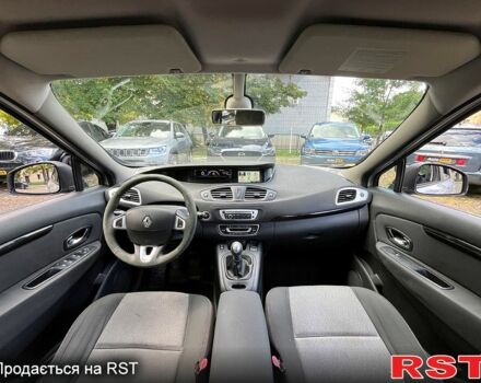 Рено Сценик, объемом двигателя 1.5 л и пробегом 213 тыс. км за 6900 $, фото 4 на Automoto.ua