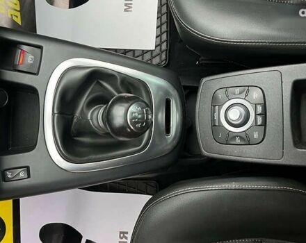 Рено Сценик, объемом двигателя 1.5 л и пробегом 226 тыс. км за 8900 $, фото 15 на Automoto.ua