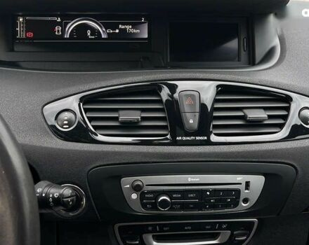 Рено Сценик, объемом двигателя 1.5 л и пробегом 226 тыс. км за 8900 $, фото 12 на Automoto.ua