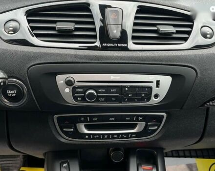 Рено Сценик, объемом двигателя 1.5 л и пробегом 226 тыс. км за 8900 $, фото 13 на Automoto.ua