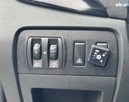 Рено Сценик, объемом двигателя 0 л и пробегом 292 тыс. км за 7800 $, фото 17 на Automoto.ua