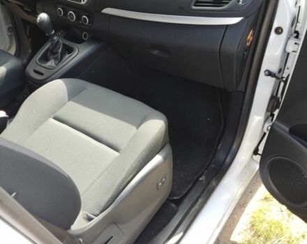 Рено Сценик 2012 в Сумах на Automoto.ua Рено Сценик, объемом двигателя 1.6 л и пробегом 210 тыс. км за 9300 $, фото 13 на Automoto.ua