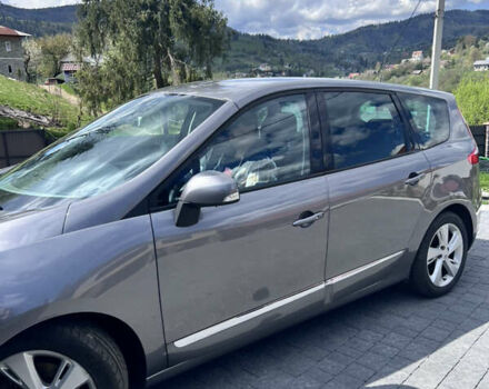 Рено Сценик, объемом двигателя 1.6 л и пробегом 241 тыс. км за 9000 $, фото 4 на Automoto.ua