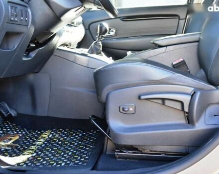 Рено Сценик, объемом двигателя 1.6 л и пробегом 272 тыс. км за 7999 $, фото 18 на Automoto.ua