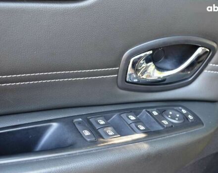 Рено Сценик, объемом двигателя 1.6 л и пробегом 272 тыс. км за 7999 $, фото 15 на Automoto.ua