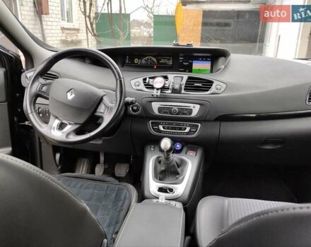 Рено Сценик, объемом двигателя 1.46 л и пробегом 205 тыс. км за 10000 $, фото 2 на Automoto.ua