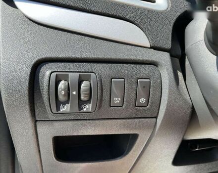 Рено Сценик, объемом двигателя 1.5 л и пробегом 200 тыс. км за 9700 $, фото 13 на Automoto.ua