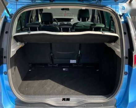 Рено Сценик, объемом двигателя 1.5 л и пробегом 142 тыс. км за 9400 $, фото 11 на Automoto.ua