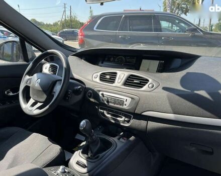Рено Сценик, объемом двигателя 1.5 л и пробегом 200 тыс. км за 9700 $, фото 25 на Automoto.ua