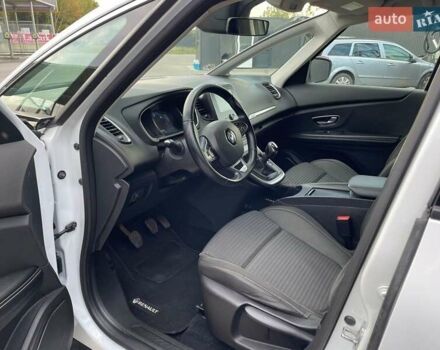 Рено Сценік, об'ємом двигуна 1.46 л та пробігом 234 тис. км за 14000 $, фото 15 на Automoto.ua